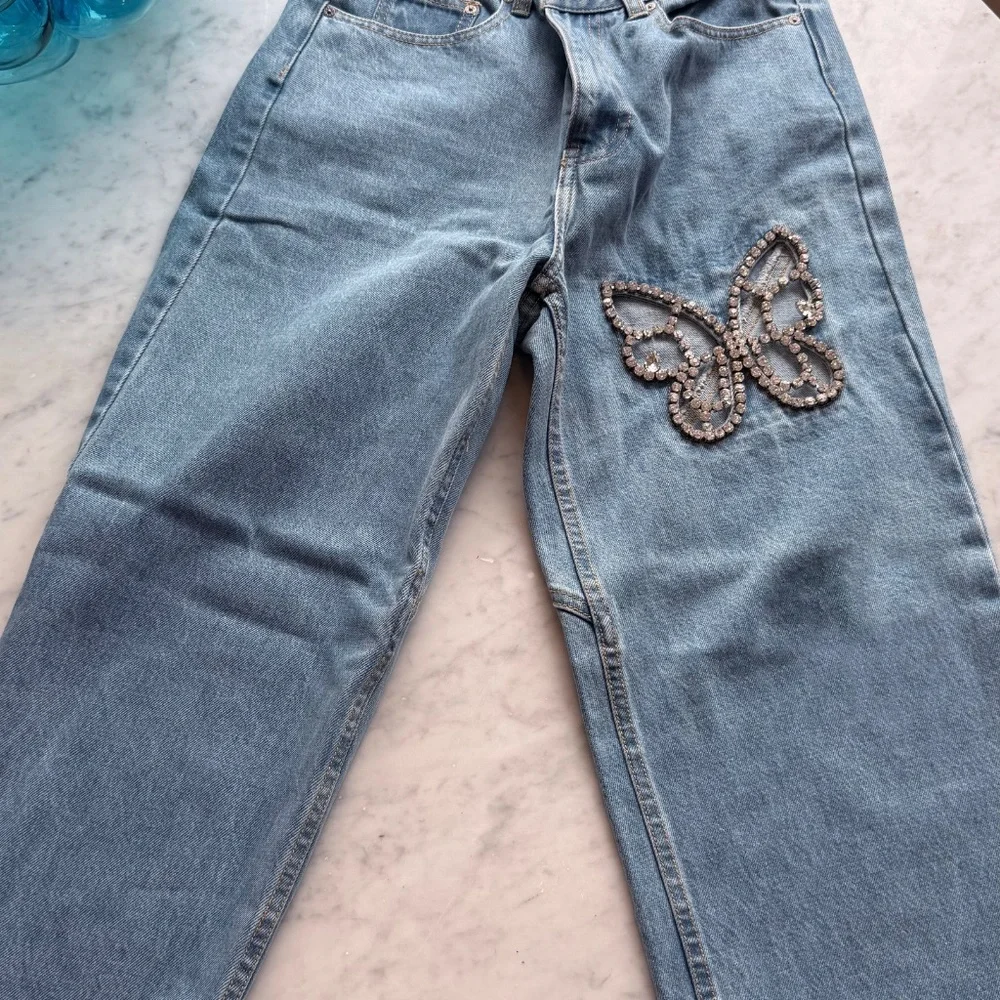 Area Embellished cutout high-rise straight jeans - Picture 5 of 7